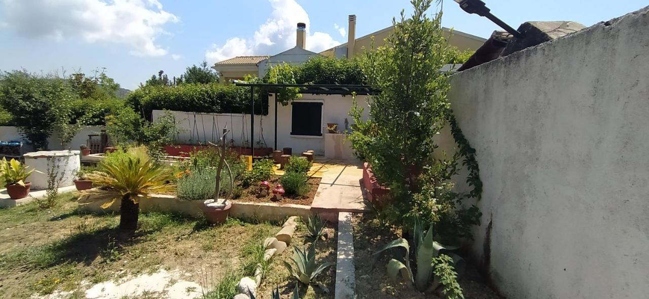 Vátos House In The Country 게스트하우스 외부 사진